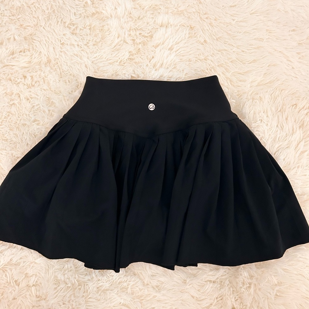 Black Pleated Skirt - XS